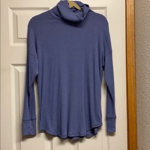 American Eagle turtleneck